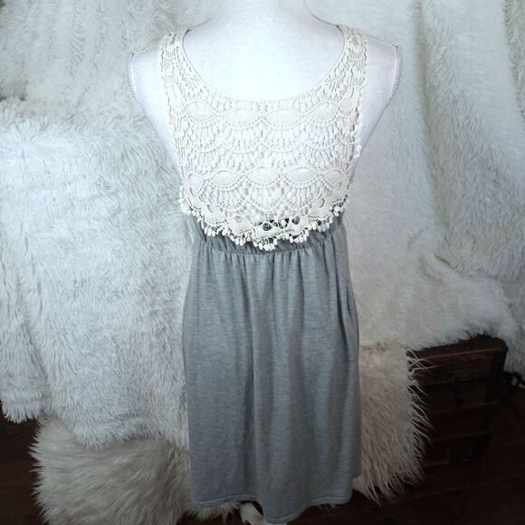 HYPNOTIZED GRAY & CREAM CROCHET DRESS SZ.S GUC - Picture 6 of 9